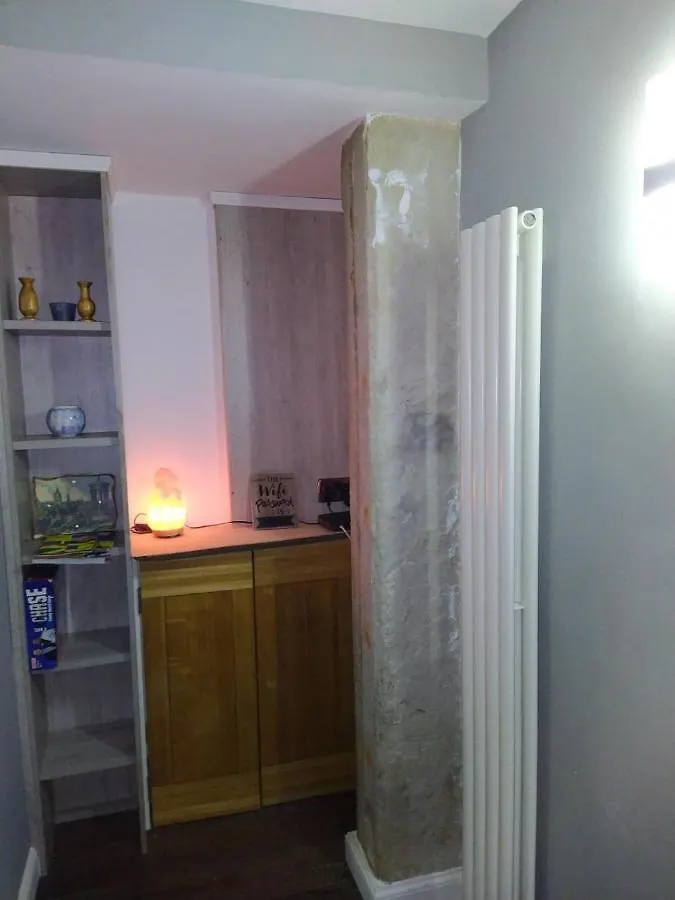 Apartment Lovely 2 Bedroom B-Listed Converted Whisky Bond Edinburgh